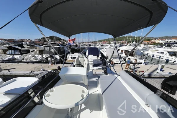 Futura 40 Grand Horizon - Yacht Charter Sailica