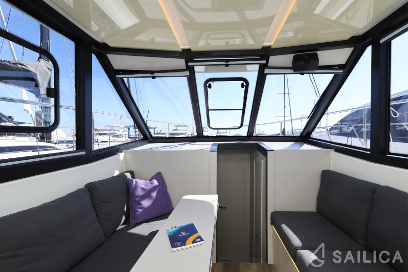 Futura 40 Grand Horizon - Yacht Charter Sailica