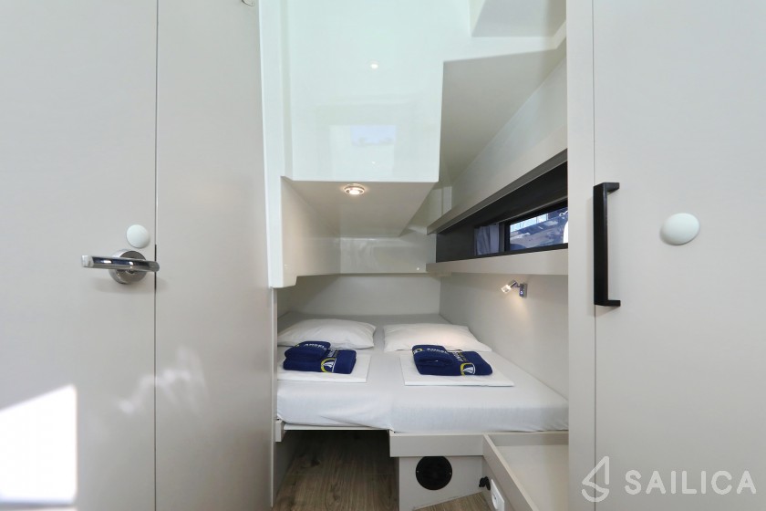 Futura 40 Grand Horizon - Yacht Charter Sailica