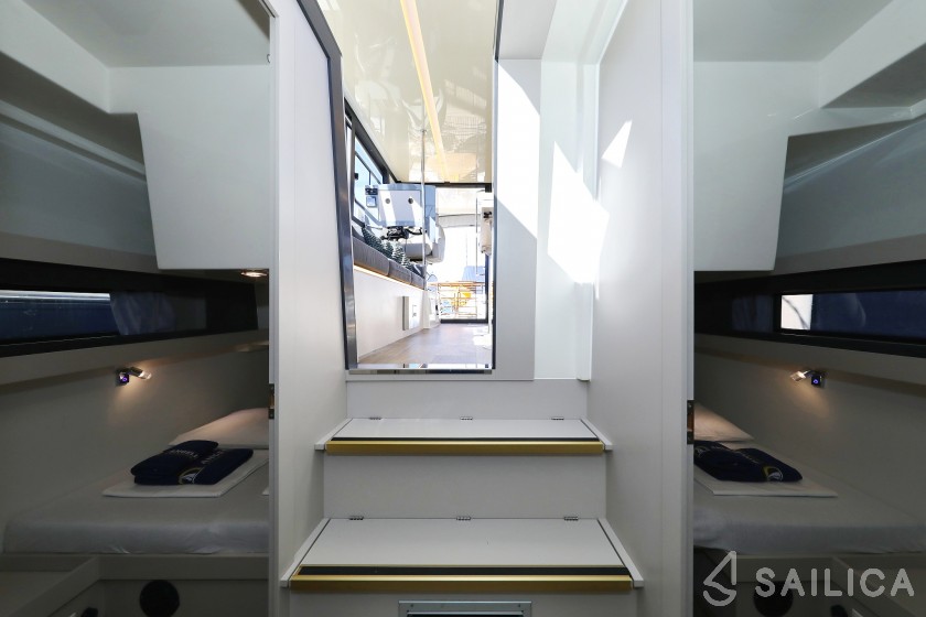 Futura 40 Grand Horizon - Yacht Charter Sailica