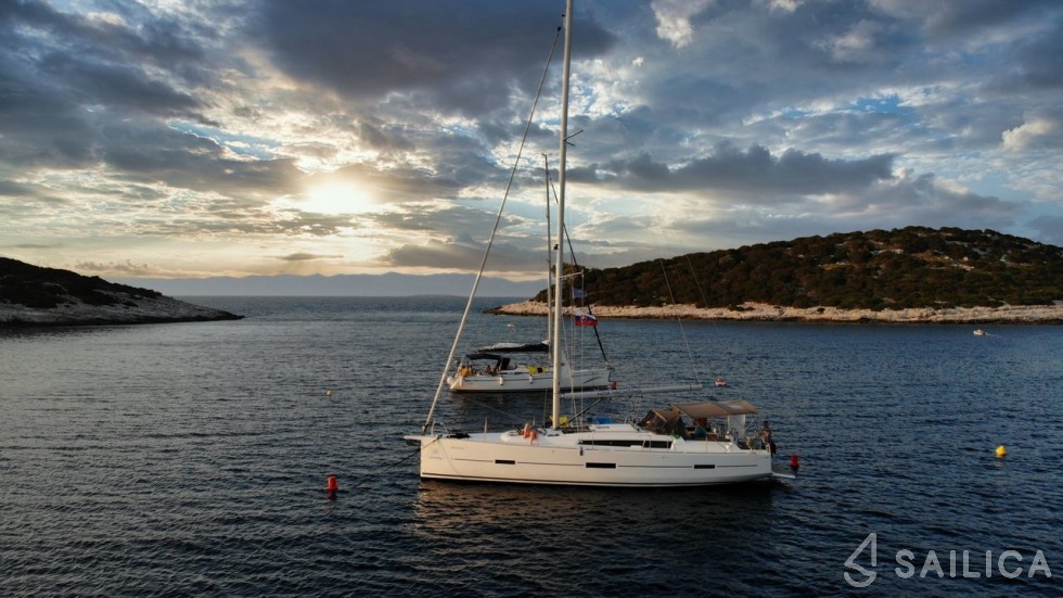 Dufour 460 GL - Yacht Charter Sailica