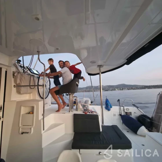 Lagoon 40 - Yacht Charter Sailica