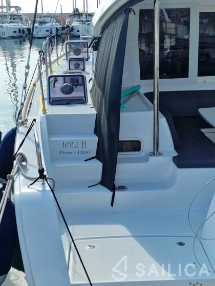 Lagoon 40 - Yacht Charter Sailica