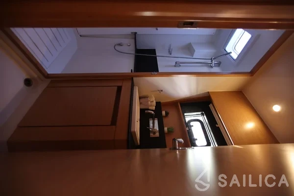 Nautitech 46 Fly - Yacht Charter Sailica