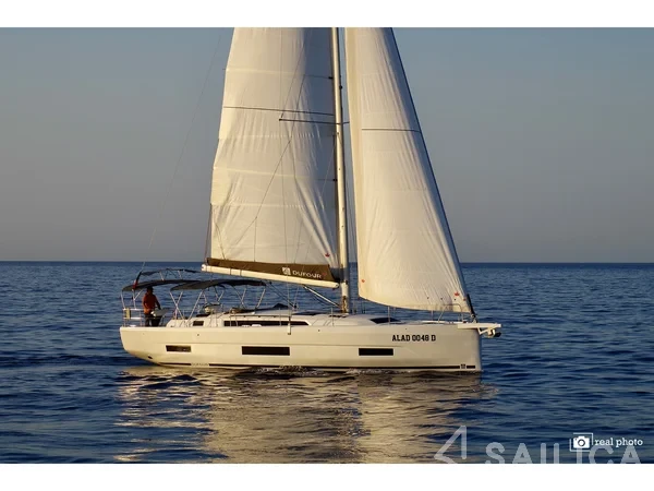 Dufour 470 - Yacht Charter Sailica