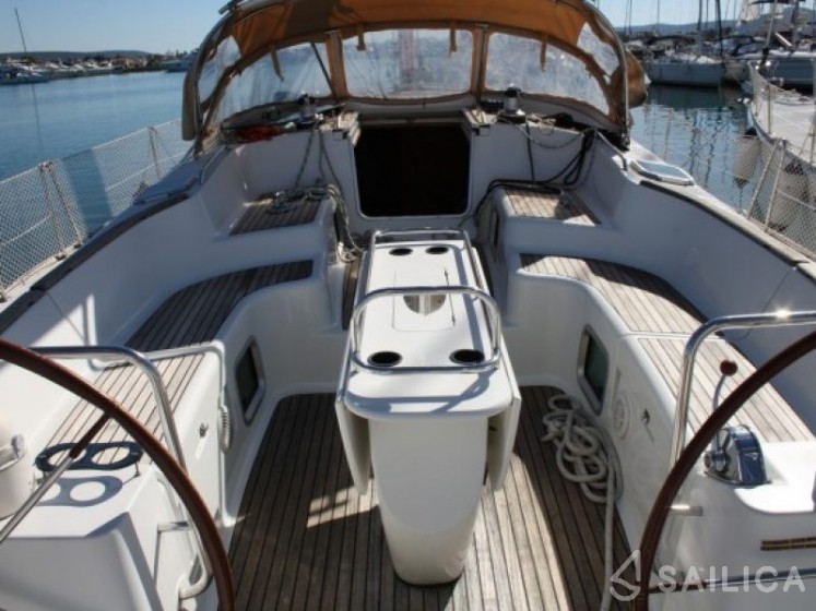 Bavaria Cruiser 36 - Yacht Charter Sailica