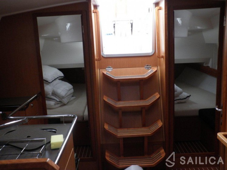 Bavaria Cruiser 36 - Yacht Charter Sailica