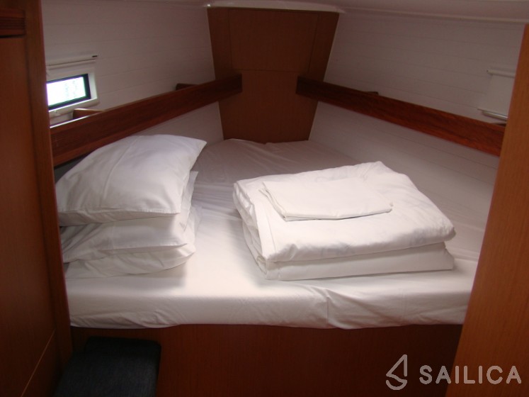 Bavaria Cruiser 36 - Yacht Charter Sailica