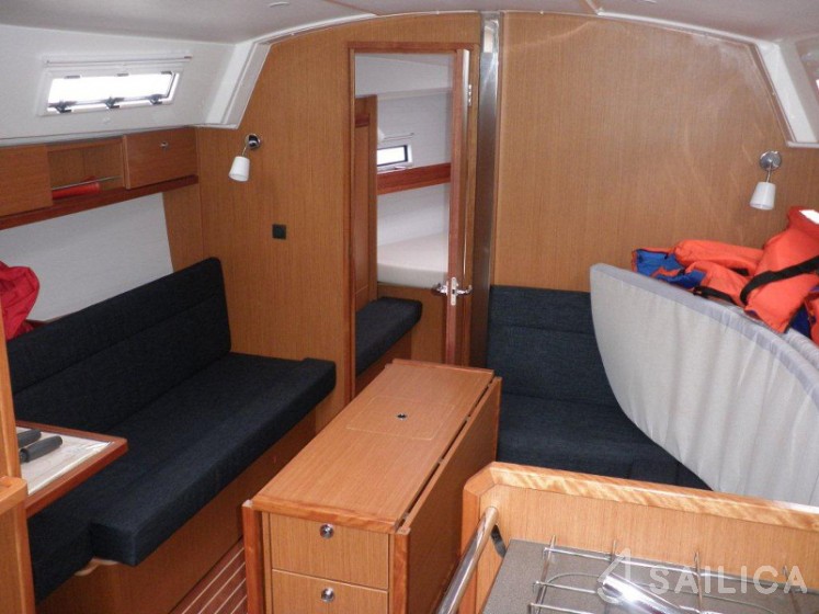 Bavaria Cruiser 36 - Yacht Charter Sailica