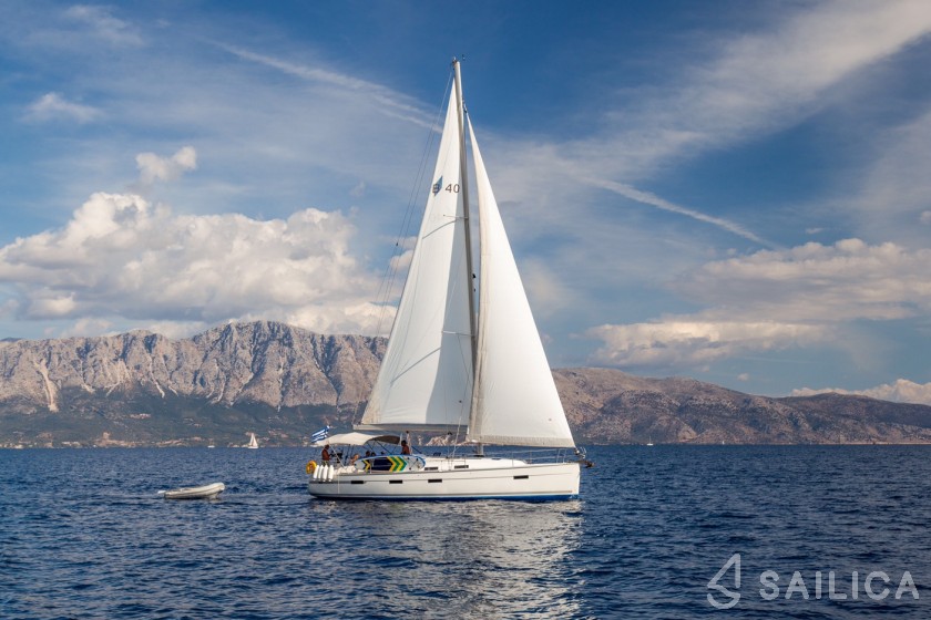 Bavaria 40 Cruiser - Yacht Charter Sailica