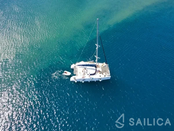 Lavezzi 40 - Yacht Charter Sailica