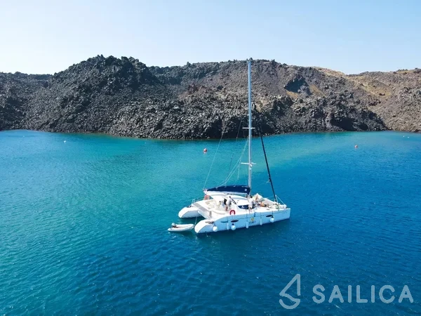 Lavezzi 40 - Yacht Charter Sailica
