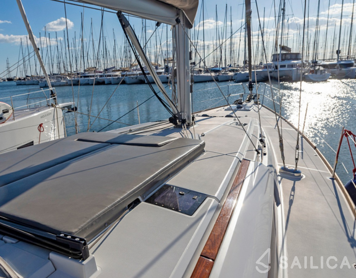 Sun Odyssey 509 - Yacht Charter Sailica