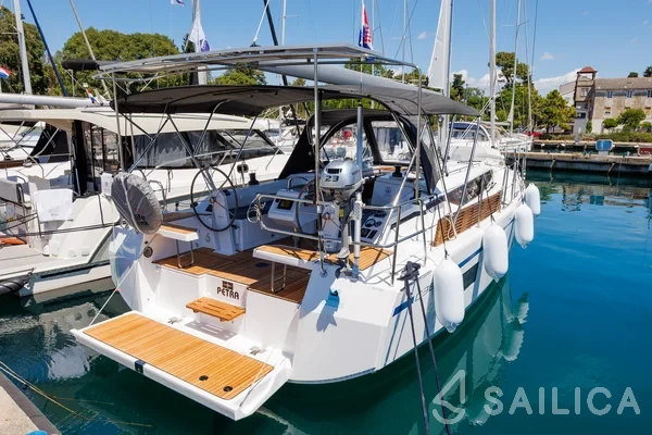Bavaria C38 - Yacht Charter Sailica