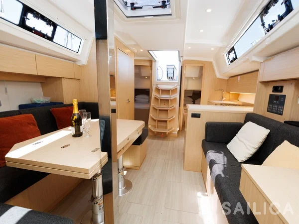 Bavaria C38 - Yacht Charter Sailica