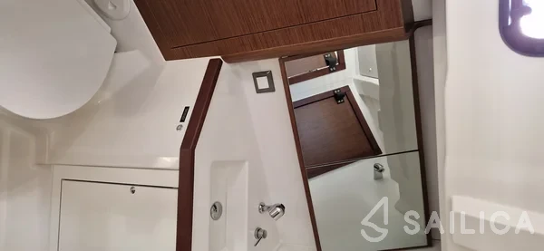 Oceanis 46.1 - Yacht Charter Sailica
