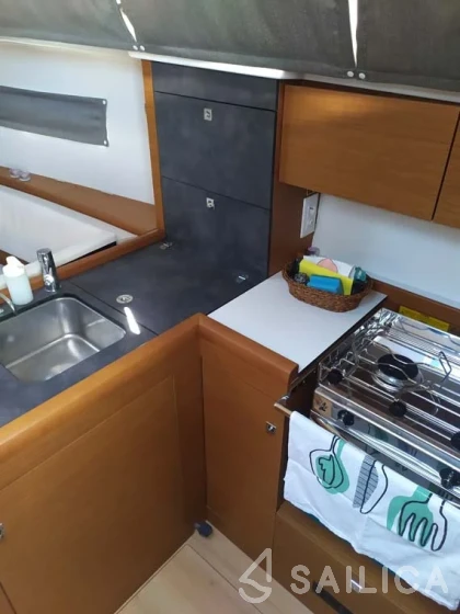 Sun Odyssey 349 - Yacht Charter Sailica