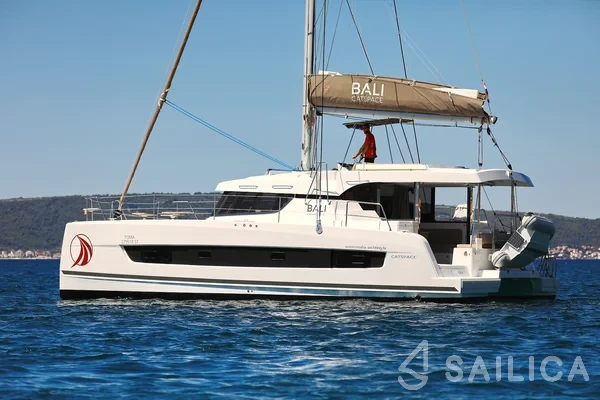 Bali Catspace - Yacht Charter Sailica