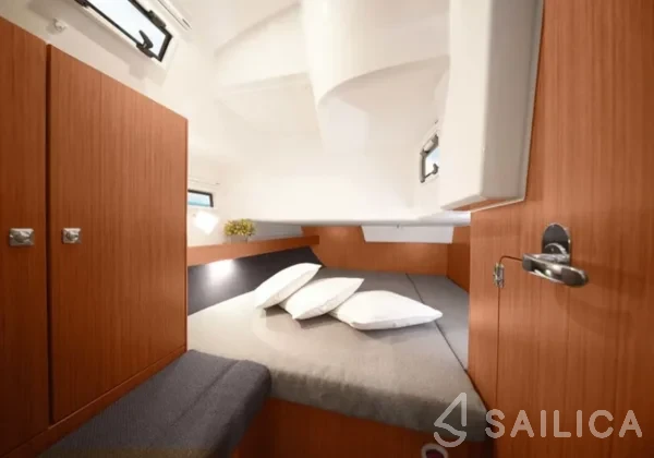 Bavaria 41 Cruiser - Yacht Charter Sailica
