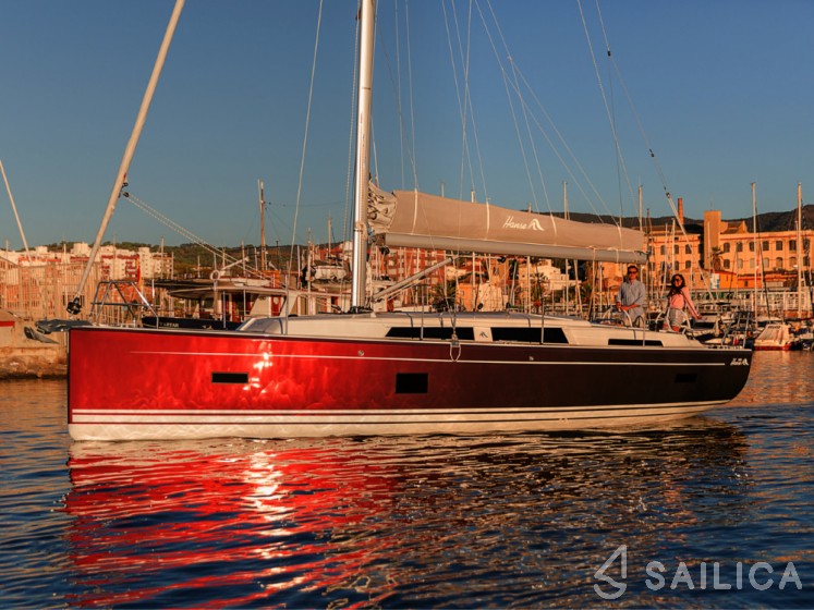 Hanse 388 - Yacht Charter Sailica