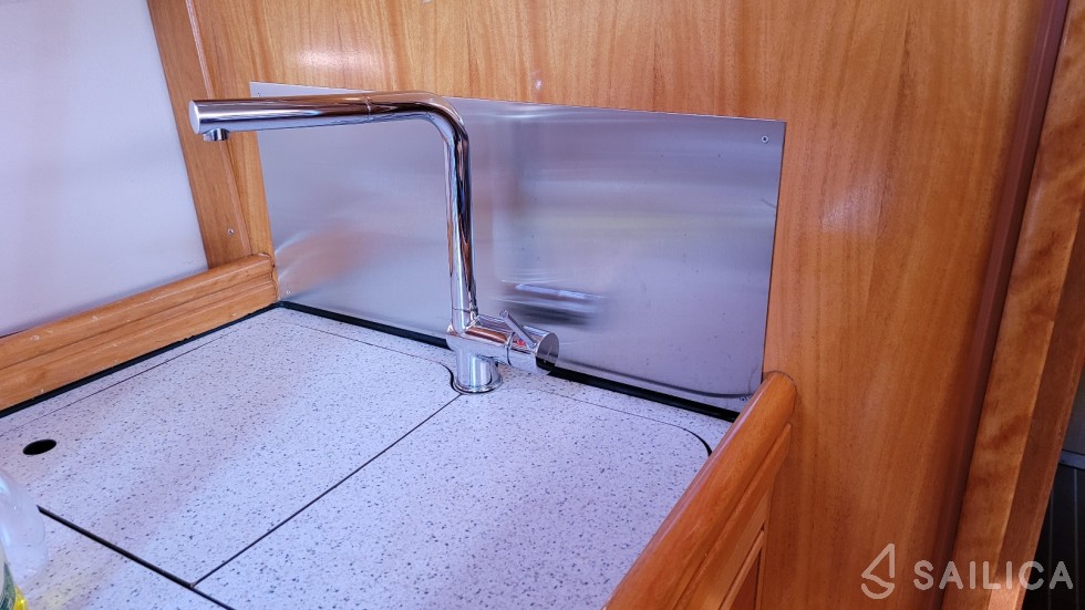 Bavaria 40 - Yacht Charter Sailica