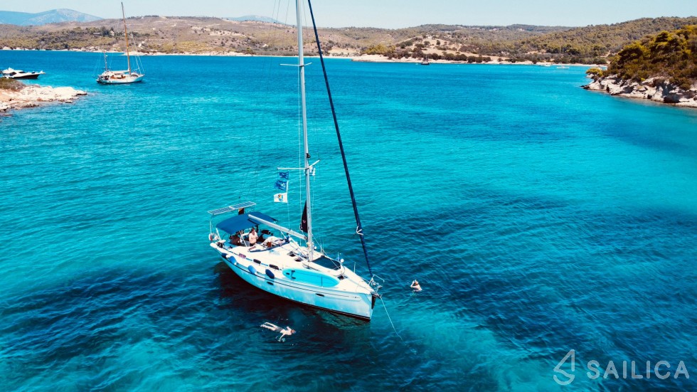 Bavaria 40 - Yacht Charter Sailica
