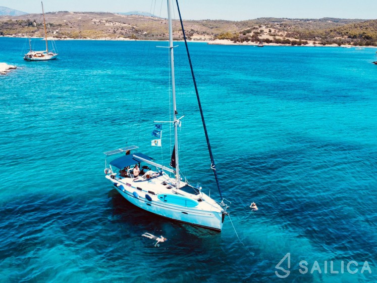 Bavaria 40 - Yacht Charter Sailica