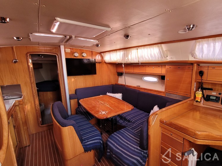 Bavaria 40 - Yacht Charter Sailica