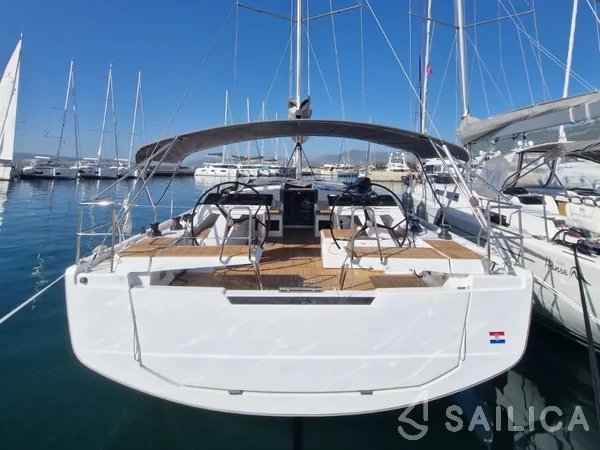 Hanse 460 - Yacht Charter Sailica