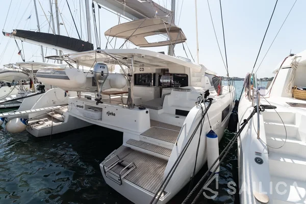 Lagoon 46  - Yacht Charter Sailica