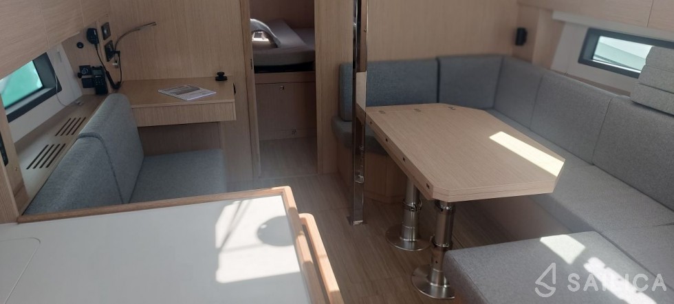 Bavaria C42 - Yacht Charter Sailica