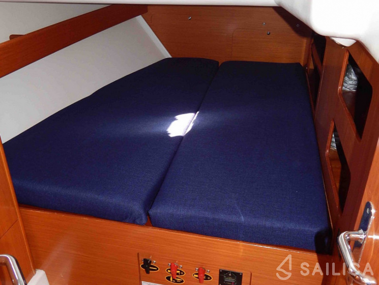 Cyclades 50.5 - Yacht Charter Sailica