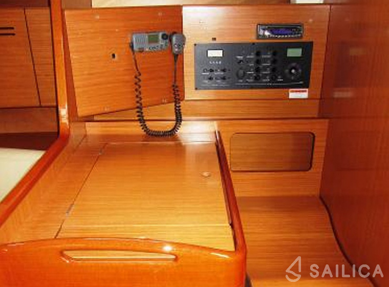 Cyclades 50.5 - Yacht Charter Sailica