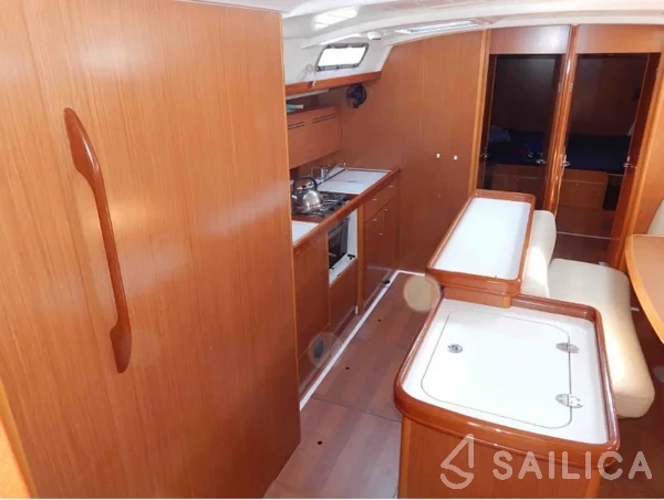 Cyclades 50.5 - Yacht Charter Sailica