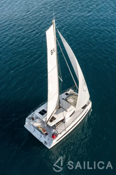 Bali Catsmart - Yacht Charter Sailica