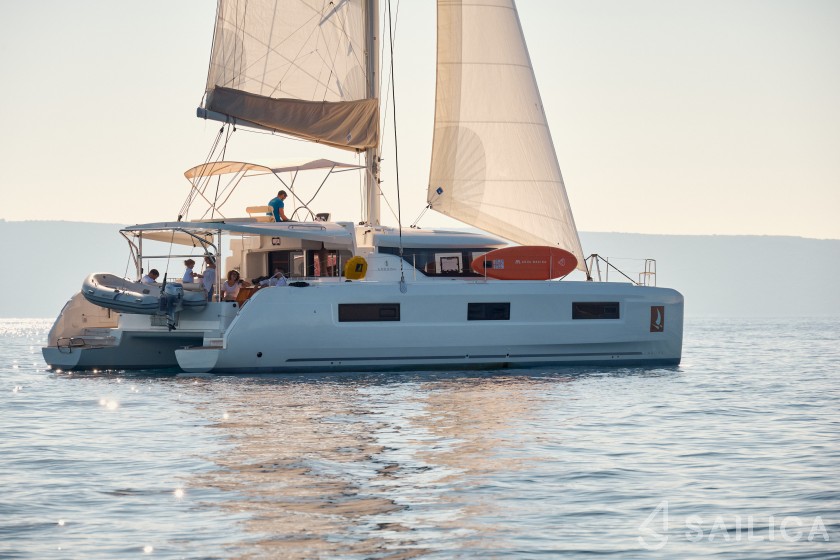 Lagoon 46  - Yacht Charter Sailica