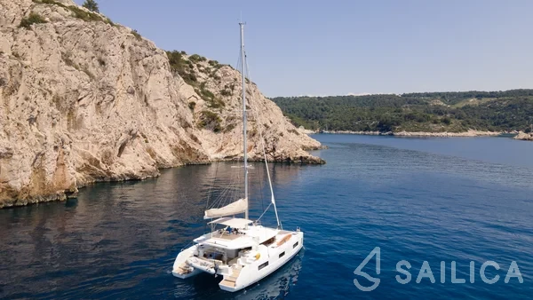 Lagoon 46  - Yacht Charter Sailica