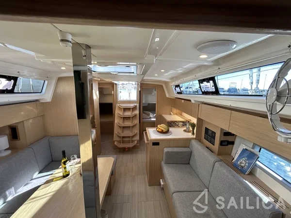 Bavaria C38 - Yacht Charter Sailica
