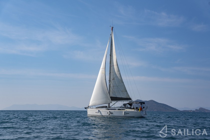 Dufour 405 GL - Yacht Charter Sailica