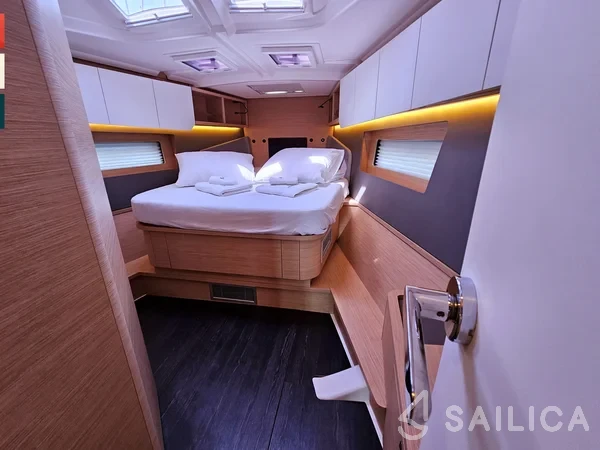 Dufour 41 - Yacht Charter Sailica