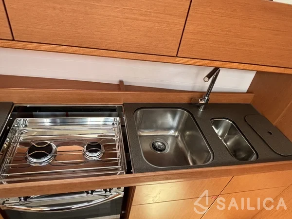 Bavaria 46 Cruiser - Yacht Charter Sailica