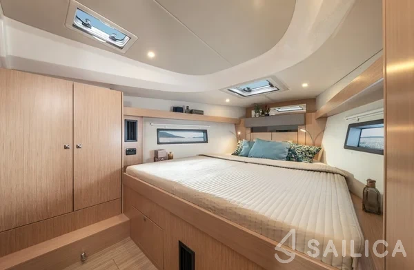 Bavaria C42 - Yacht Charter Sailica