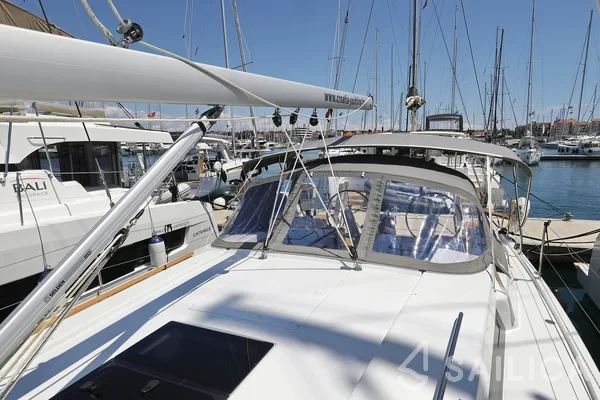 Hanse 418 - Yacht Charter Sailica