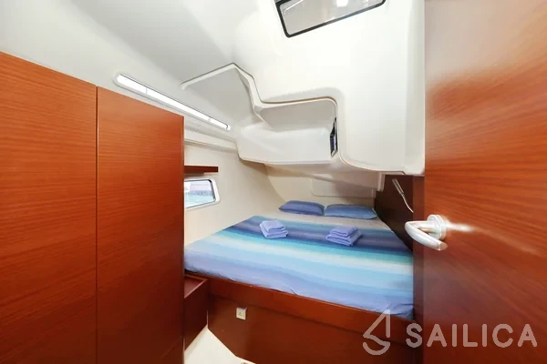 Hanse 418 - Yacht Charter Sailica