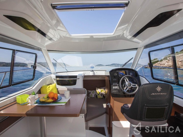 Merry Fisher 795 - Yacht Charter Sailica