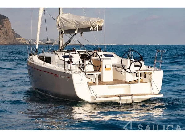 Oceanis 34.1 - Yacht Charter Sailica