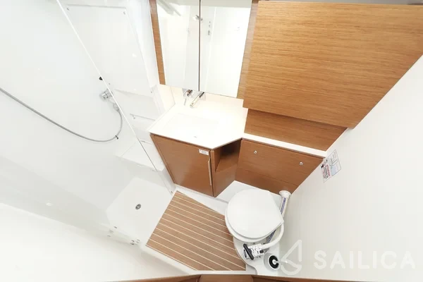 Hanse 460 - Yacht Charter Sailica