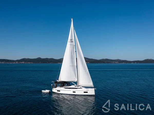 Bavaria C38 - Yacht Charter Sailica