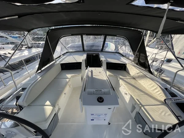 Oceanis 46.1 - Yacht Charter Sailica