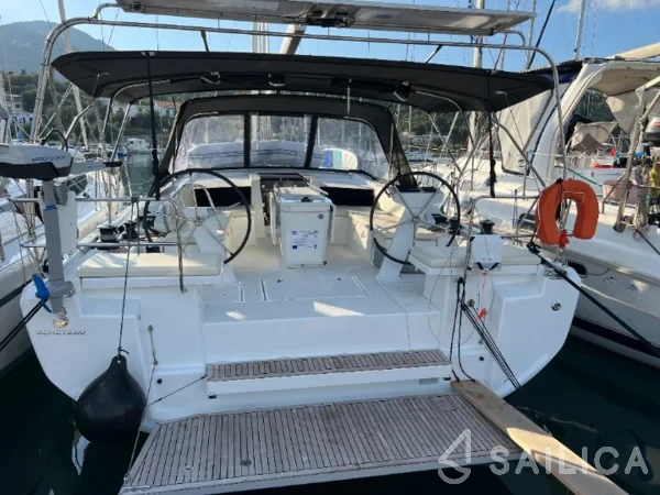 Oceanis 46.1 - Yacht Charter Sailica